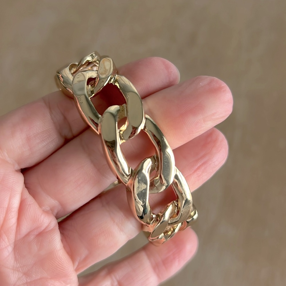 Gold link bracelet